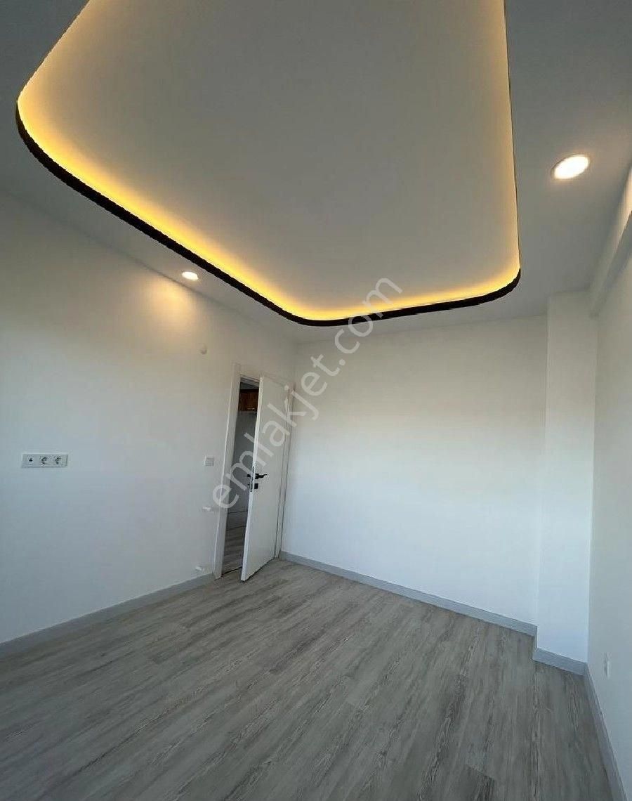 Kuşadasında Deniz Manzaralı Havuzlu 1+1 Ve 2+1 Sıfır Daireler - Görsel 12