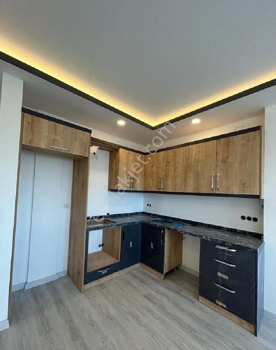 Kuşadasında Deniz Manzaralı Havuzlu 1+1 Ve 2+1 Sıfır Daireler - Görsel 6