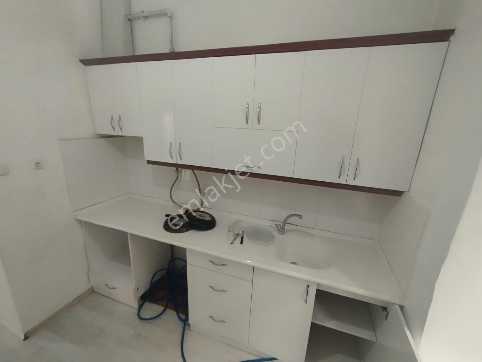 Samsun İlkadım Okula Yakın Kiralık Daire GÖKTÜRK'TEN SELAHİYE MAHALLESİNDE 3+1 BAHÇE KATI DAİRE