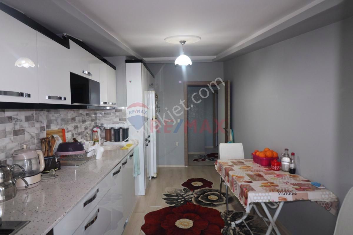 Aydın Didim Yenimahalle'de Asansörlü Binada Satılık Geniş 3+1 Dubleks Daire - Görsel 4