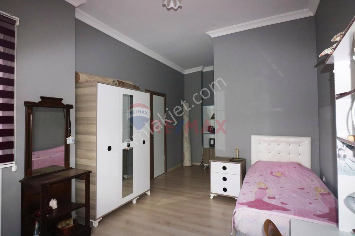 Aydın Didim Yenimahalle'de Asansörlü Binada Satılık Geniş 3+1 Dubleks Daire - Görsel 9