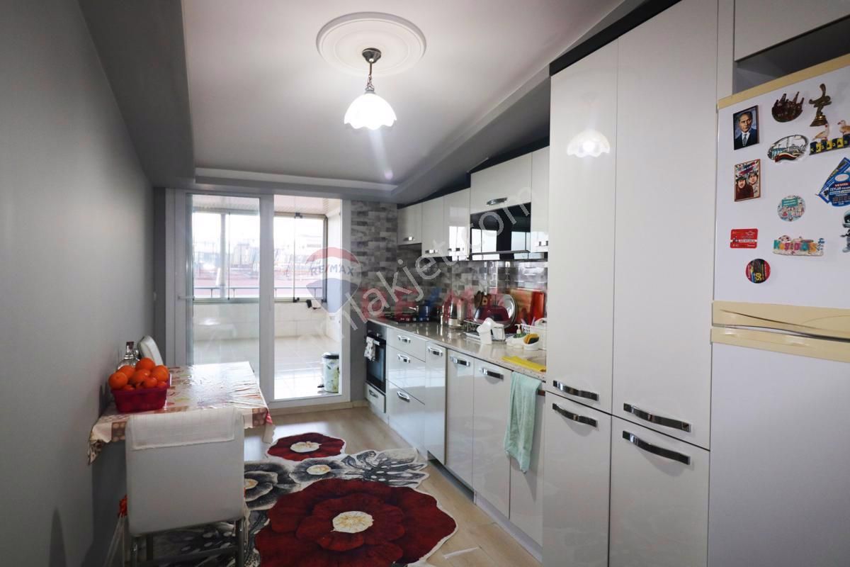 Aydın Didim Yenimahalle'de Asansörlü Binada Satılık Geniş 3+1 Dubleks Daire - Görsel 2