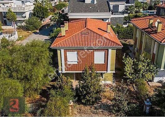 Muratpaşa Güzeloba Satılık Villa GÜZELOBA'DA SİTE İÇERİSİNDE KÖŞE NATAMAM VİLLA