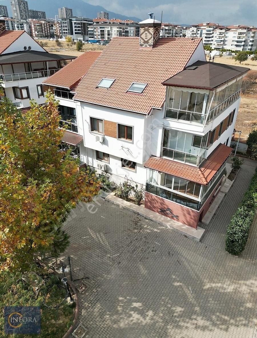 Merkezefendi Yenişafak Satılık Villa İNFORADAN YENİŞAFAKTA 6+1 350M2 SATILIK VİLLA