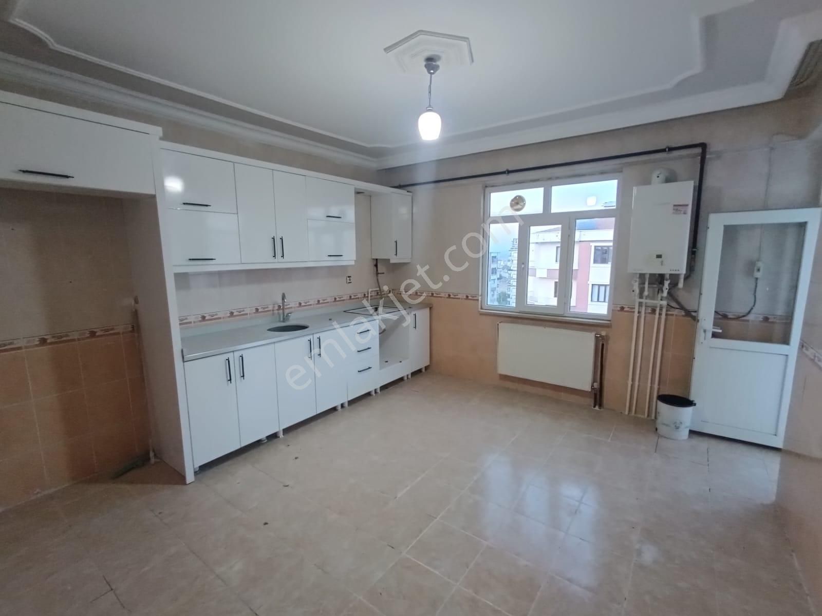 Kayapınar Medya Satılık Daire  METROPOL 1 SİTESİ YANI 3+1 FIRSAT SATILIK DAİRE