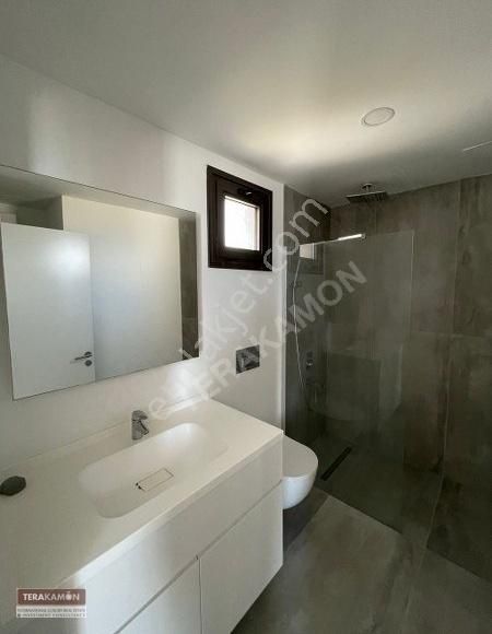 Çeşme 16 Eylül Satılık Residence İzmir Çeşme Dalyan Full Deniz Manzaralı Ortak Havuzlu 1+1 Daire