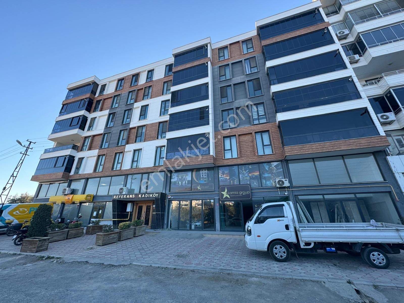 Edremit Kadıköy Satılık Daire  EDREMİT KADIKÖYDE KAPALI HAVUZLU DAİRE