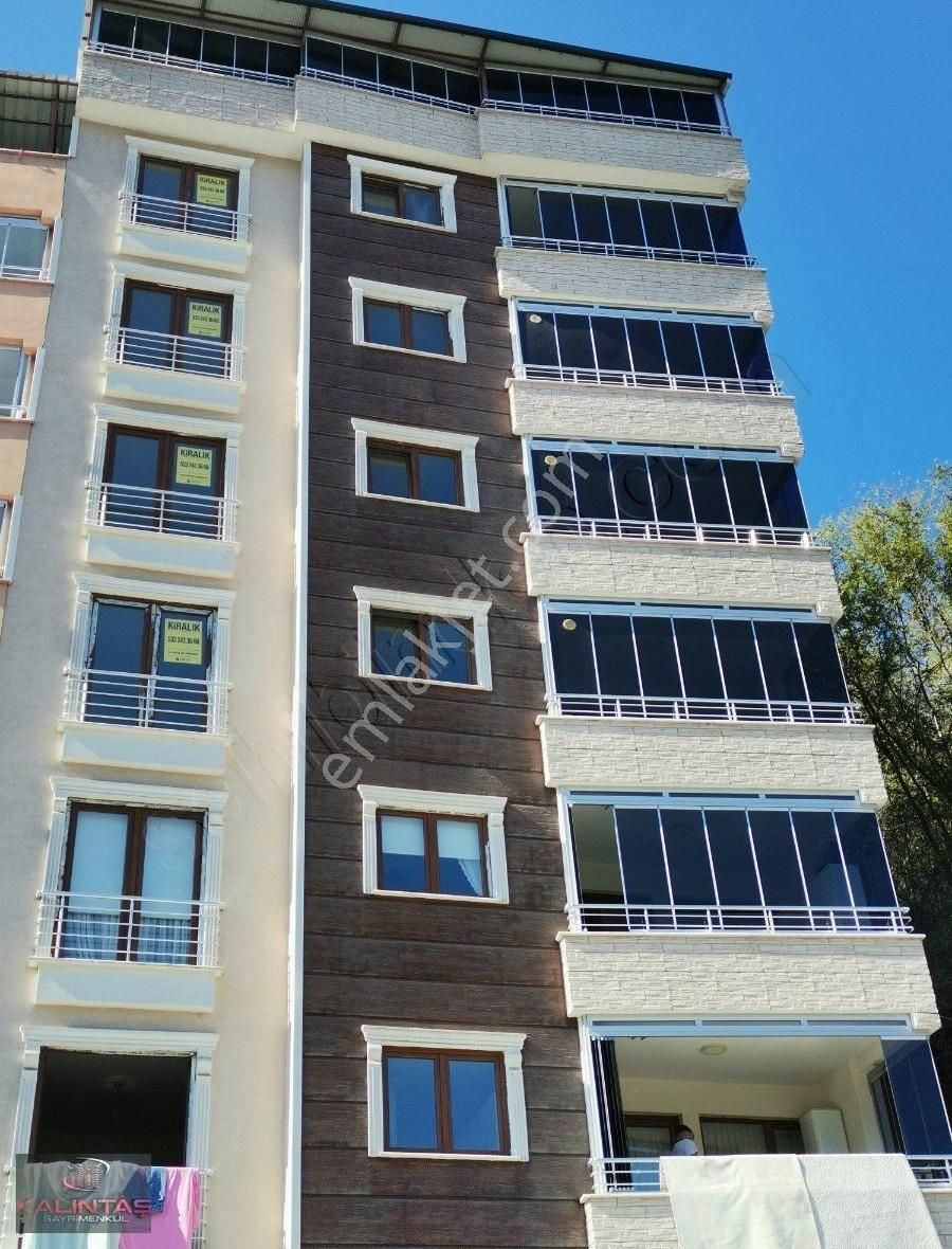 Ortahisar Akyazı Kiralık Daire Akyazı Yolu Üzerinde Kiralık Daire 4 +1asansörlü Merkezi Kömürlü