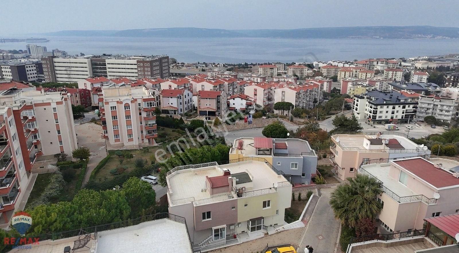 Çanakkale Merkez Barbaros Satılık Villa ÇANAKKALE'NİN EN GÖZDESİ DÖRT MEVSİM SİTESİ'NDE SATILIK DUBLEX