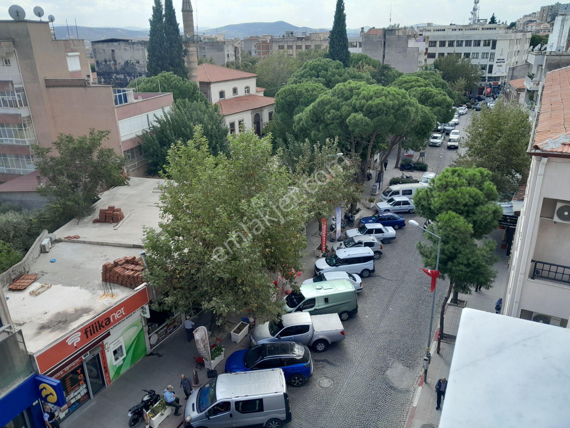 Bergama Merkezde Barbaros Mh 3+1 Net 155 M2 Satılık Daire - Görsel 24