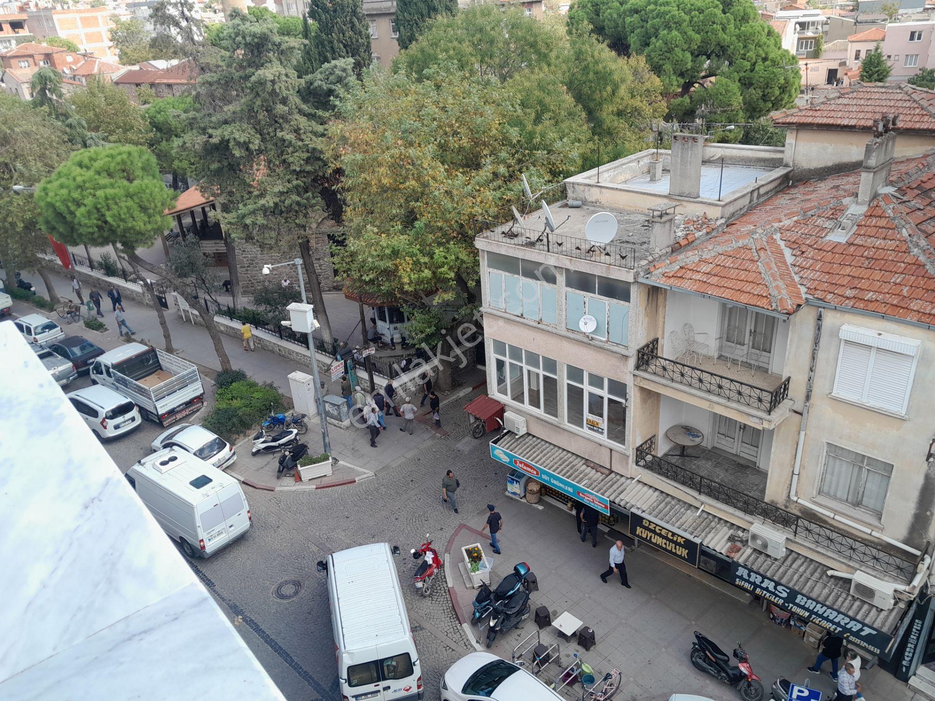 Bergama Merkezde Barbaros Mh 3+1 Net 155 M2 Satılık Daire - Görsel 23
