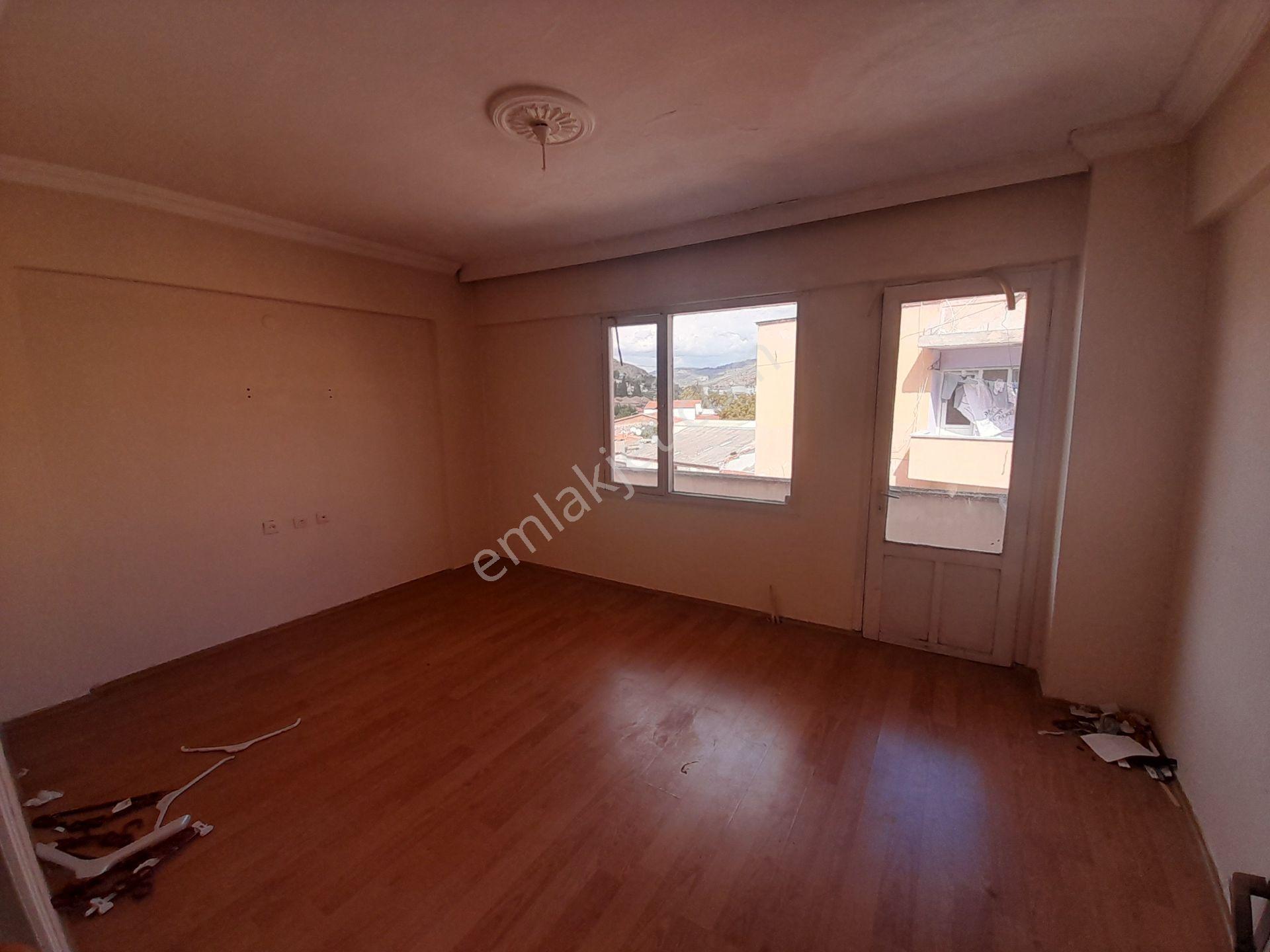 Bergama Merkezde Barbaros Mh 3+1 Net 155 M2 Satılık Daire - Görsel 11