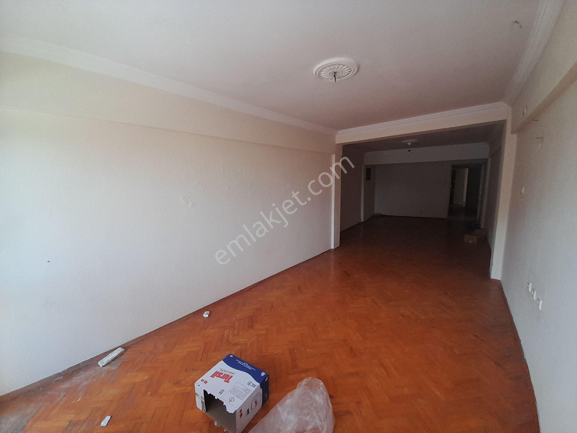 Bergama Merkezde Barbaros Mh 3+1 Net 155 M2 Satılık Daire - Görsel 14