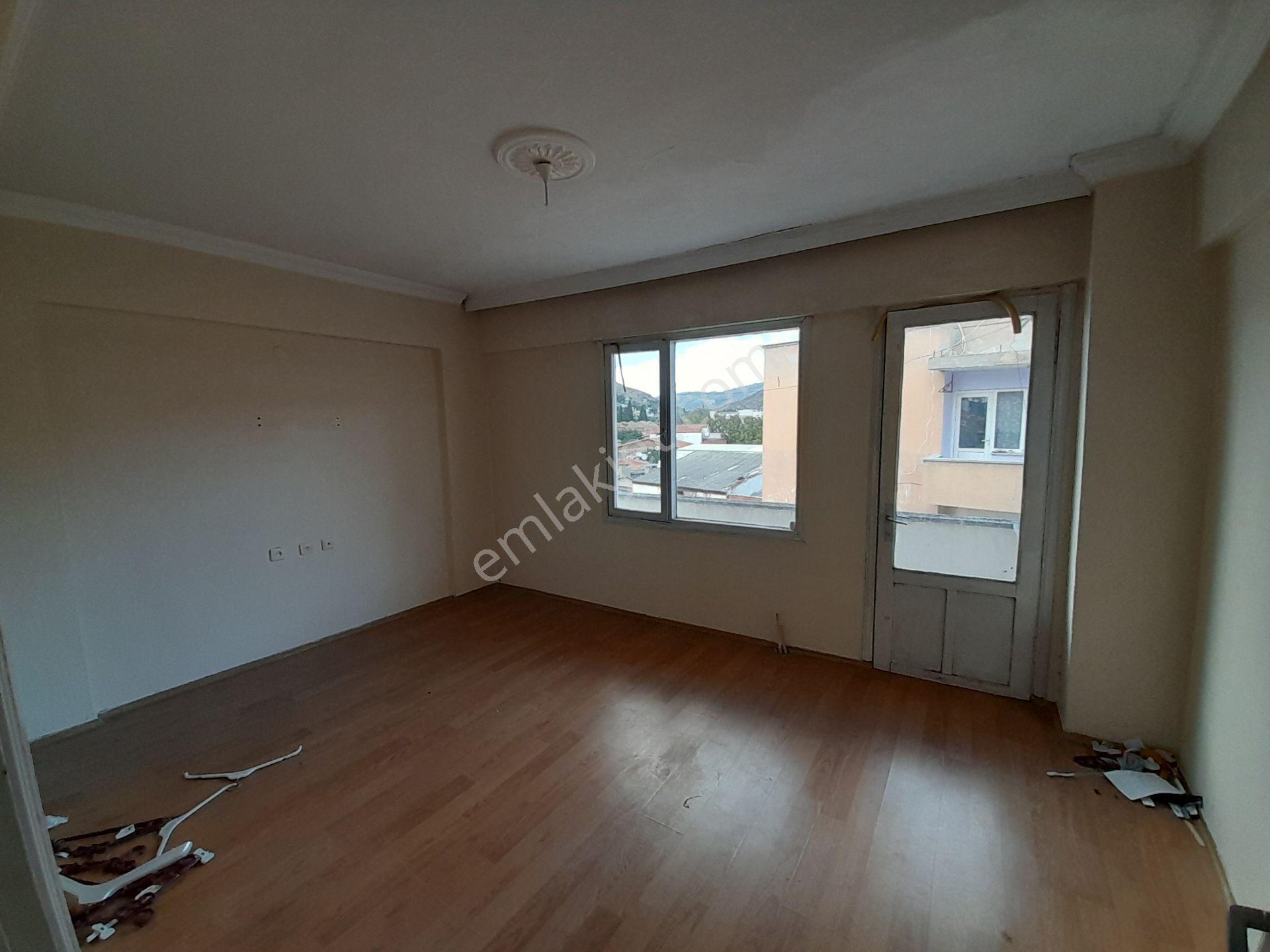 Bergama Merkezde Barbaros Mh 3+1 Net 155 M2 Satılık Daire - Görsel 6