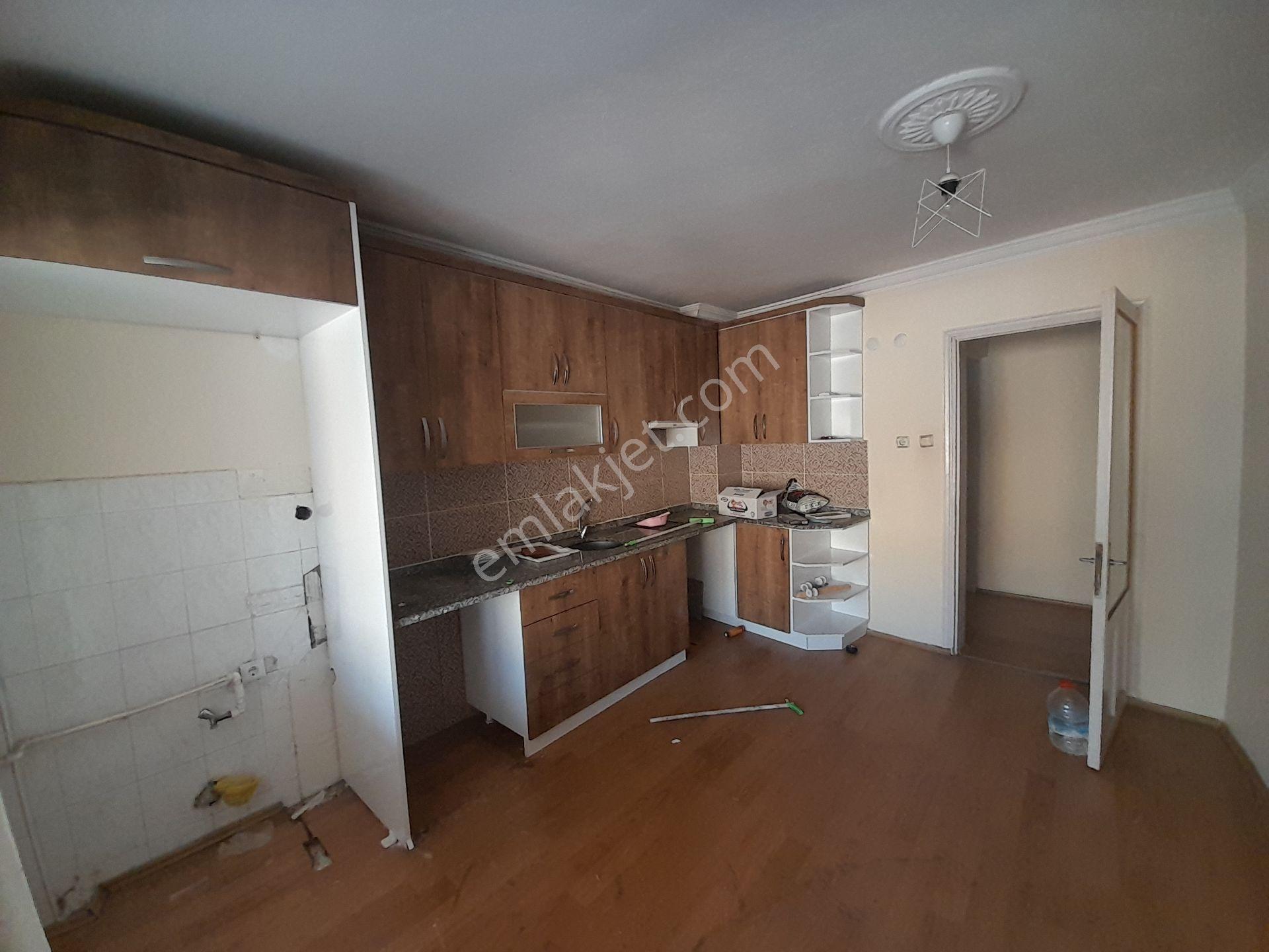 Bergama Merkezde Barbaros Mh 3+1 Net 155 M2 Satılık Daire - Görsel 2