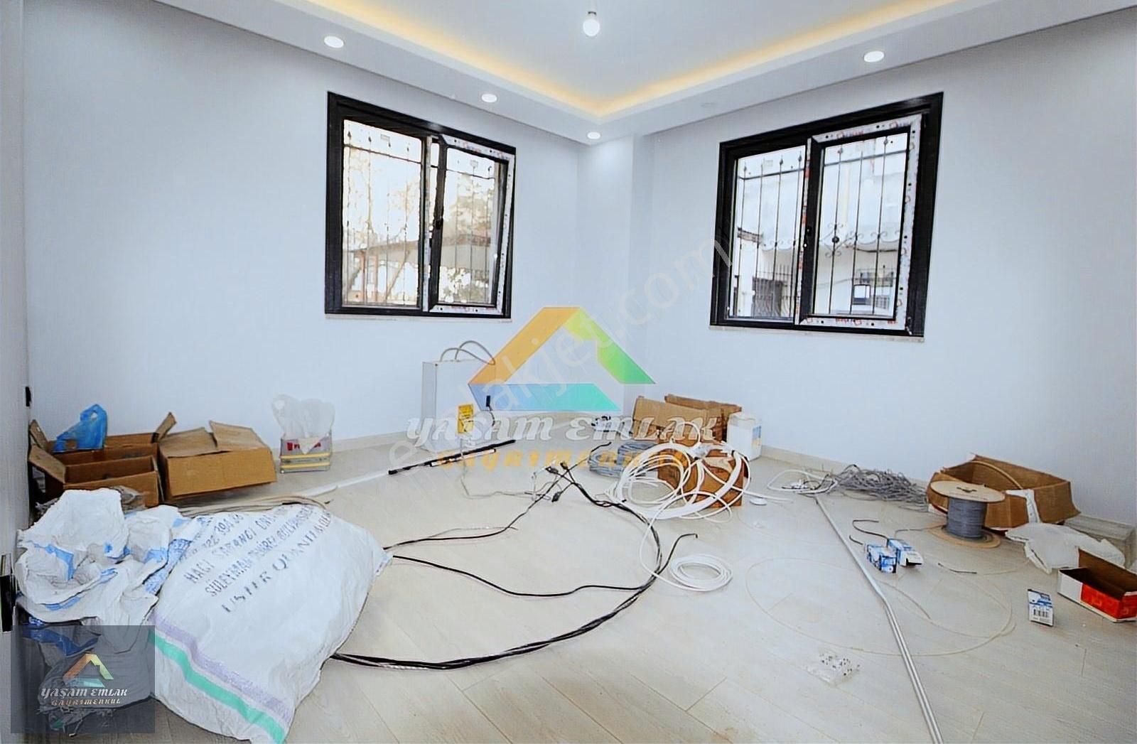 Sultanbeyli Necip Fazıl Kiralık Daire Yaşam'dan Necip Fazılda 2+1 Kiralık Ters Dubleks Daire