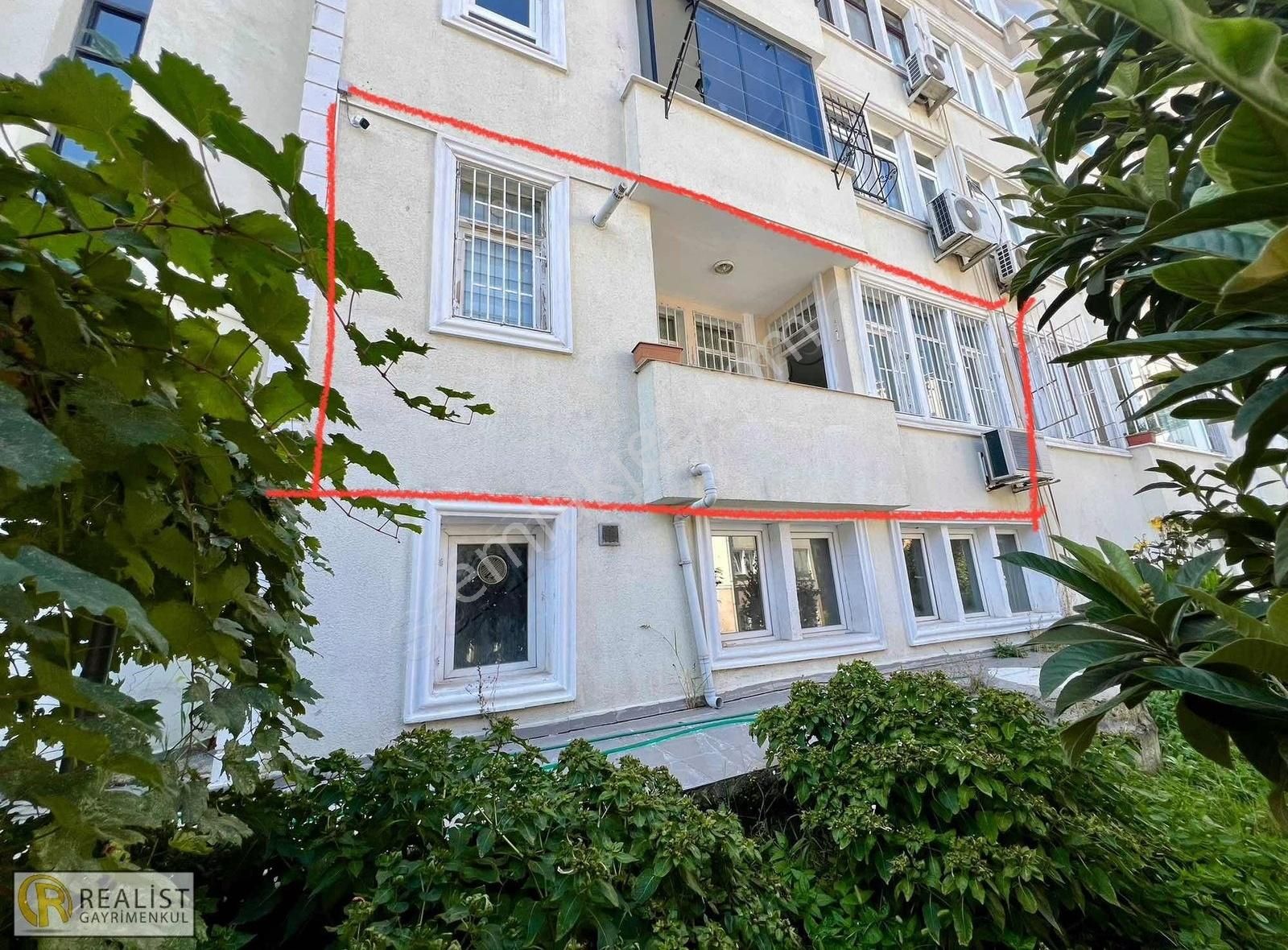 Üsküdar Bahçelievler Satılık Daire ATA 2 SİTESİNDE İYİ KONUMDA İÇİ YENİLENMİŞ 2+1 DAİRE