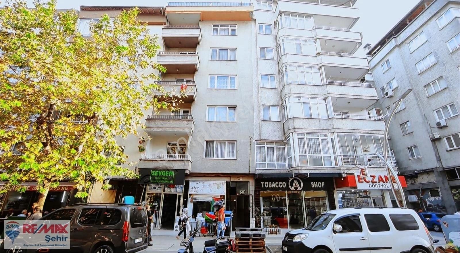 Yalova Merkez Fevzi Çakmak Satılık Daire Yalova Remax'dan Merkez Fevziçakmak Mah. Geniş 3+1 Daire