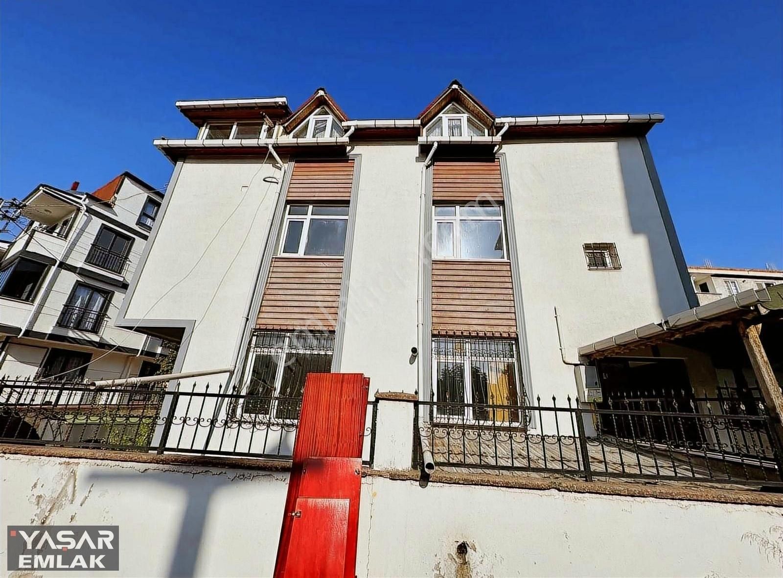 Darıca Piri Reis Satılık Bina Yaşar Emlak'tan Piri Reis Mah 240 M² Arsa İç.komple Satılık Bina