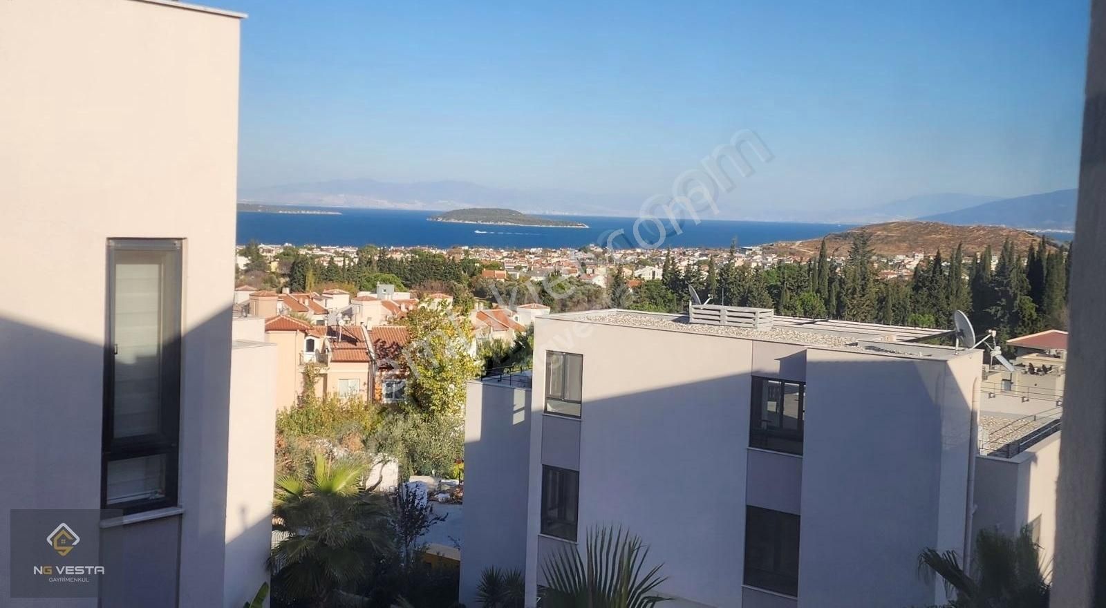 Urla Denizli Kiralık Villa Denız Manzaralı 4+1 Eşyalı Kiralık