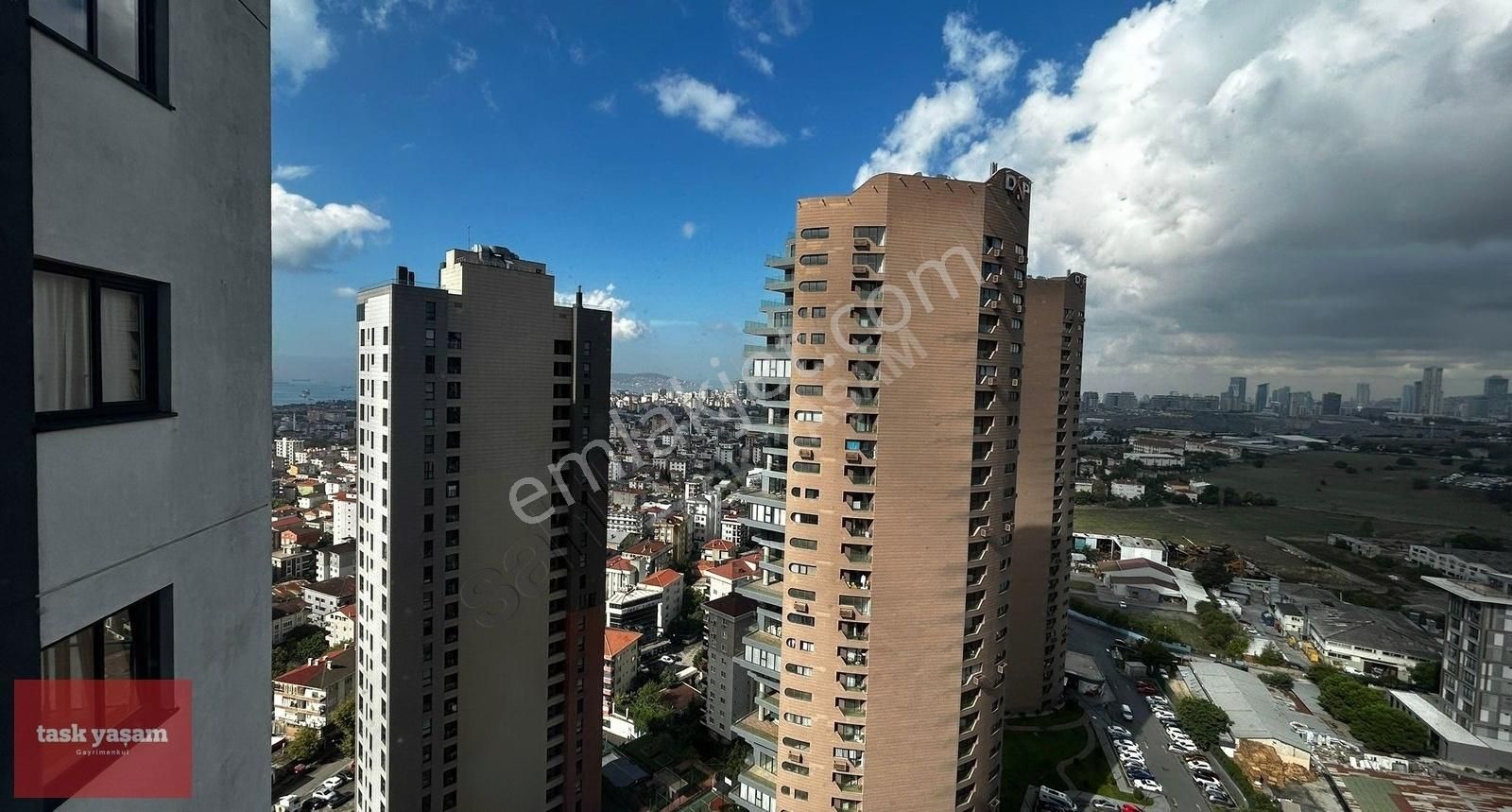 Kartal Yalı Satılık Residence Kartal Mai Rezidans'ta Geniş Ferah Satılık 3+1