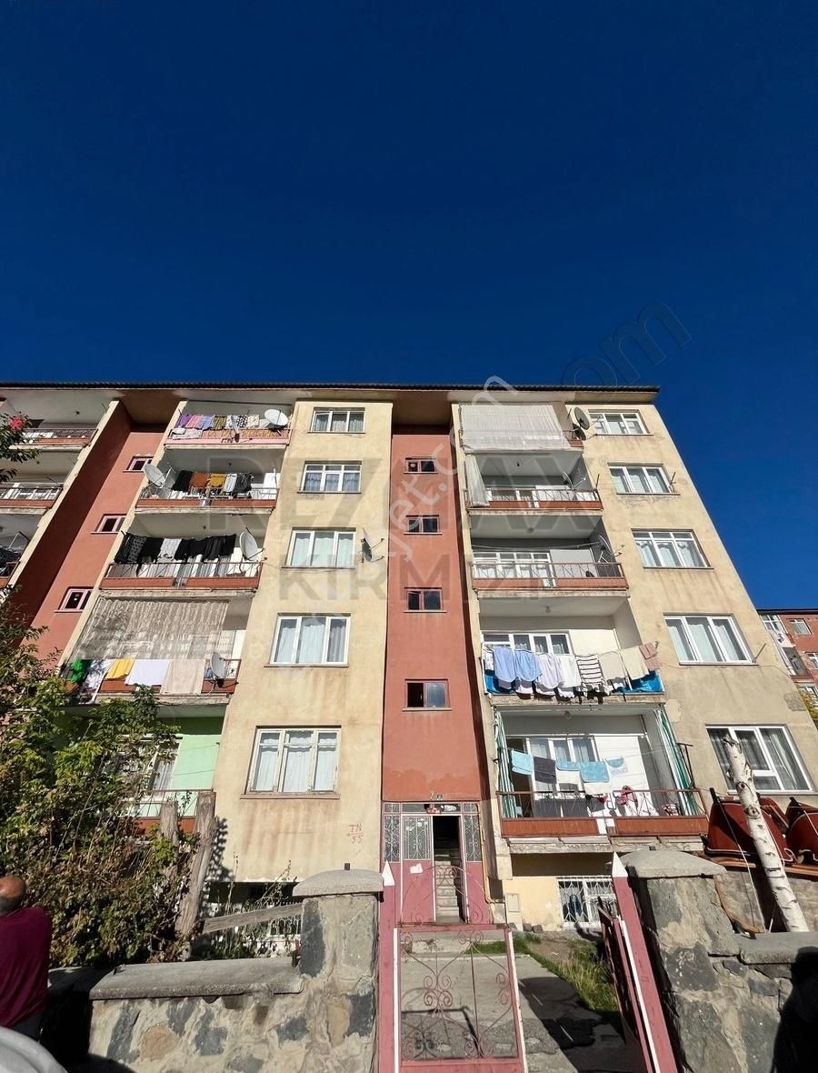 Yakutiye Rabia Ana Satılık Daire Re/max Kırmızı'dan Rabiana'da Satılık 3+1 Daire