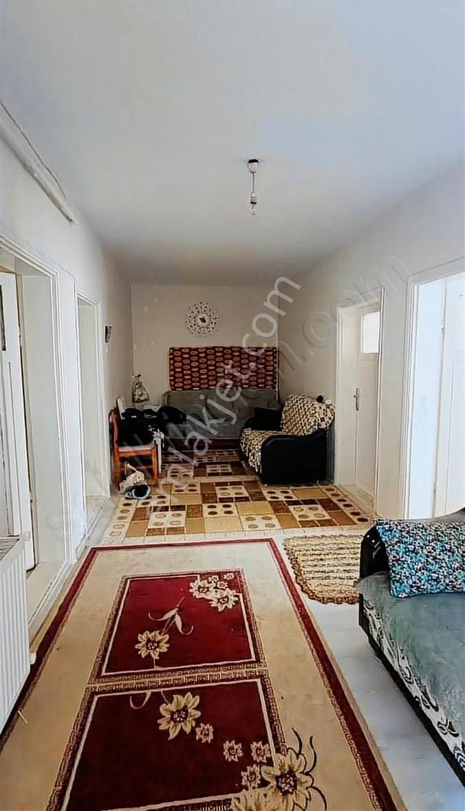 3 Katlı Bahçeli Komple Bina - Görsel 15