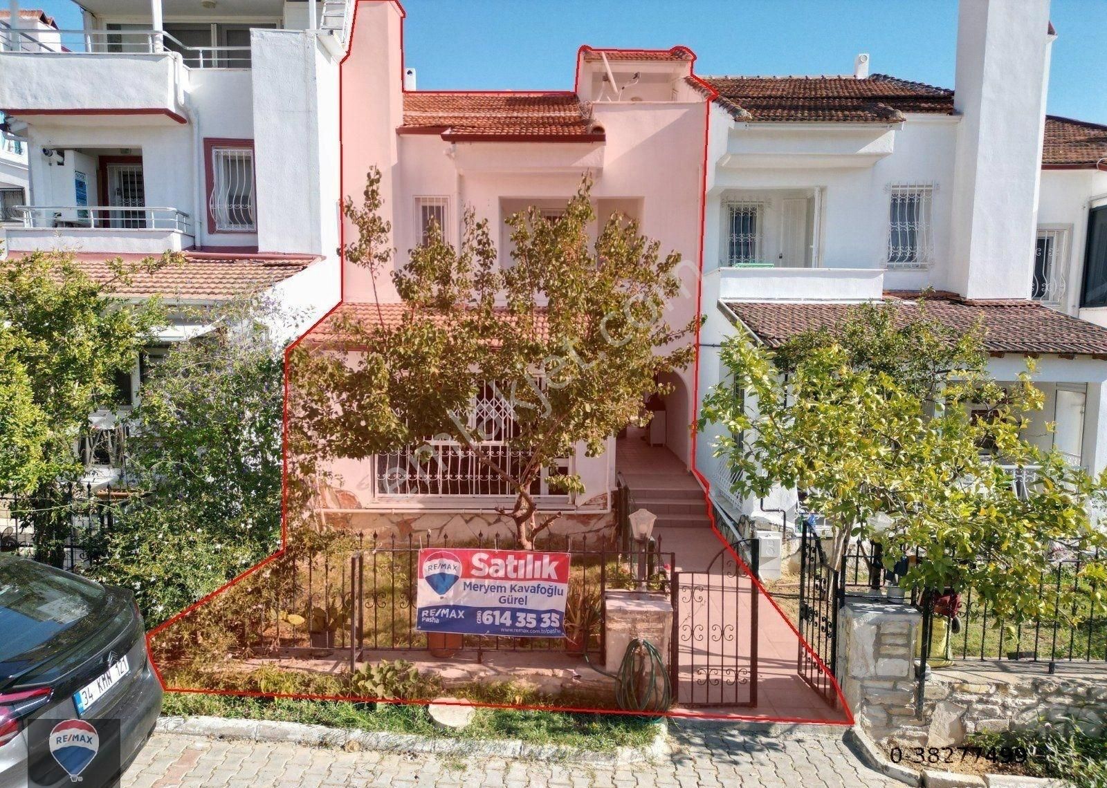 Kuşadası Yavansu Satılık Villa KUŞADASI,YAVANSU,SEZİN SİTESİ'NDE,ÖN SIRADA BAHÇELİ TRİPLEKS