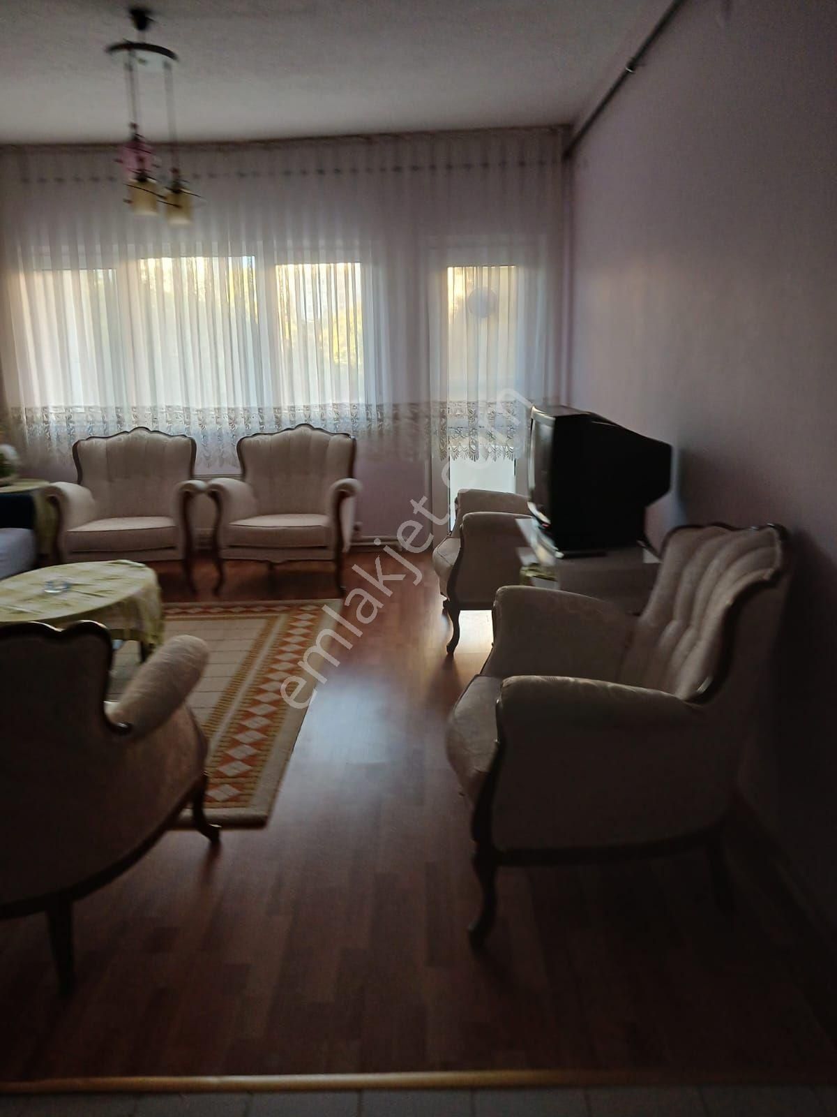 Kapaklı İsmet Paşa Kiralık Daire Kapaklı Ladin Sitesi 1+1 Eşyalı Daire