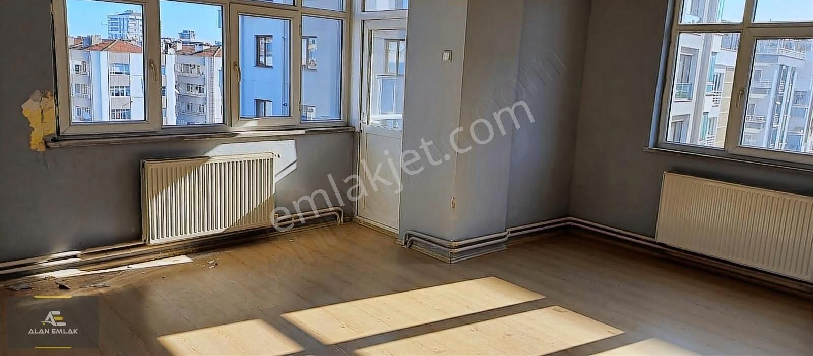 Atakum Cumhuriyet Kiralık Daire Alan Emlak; Depozito Yok, Azerbaycan Cad. Üz. Fırsat 3+1 Daire