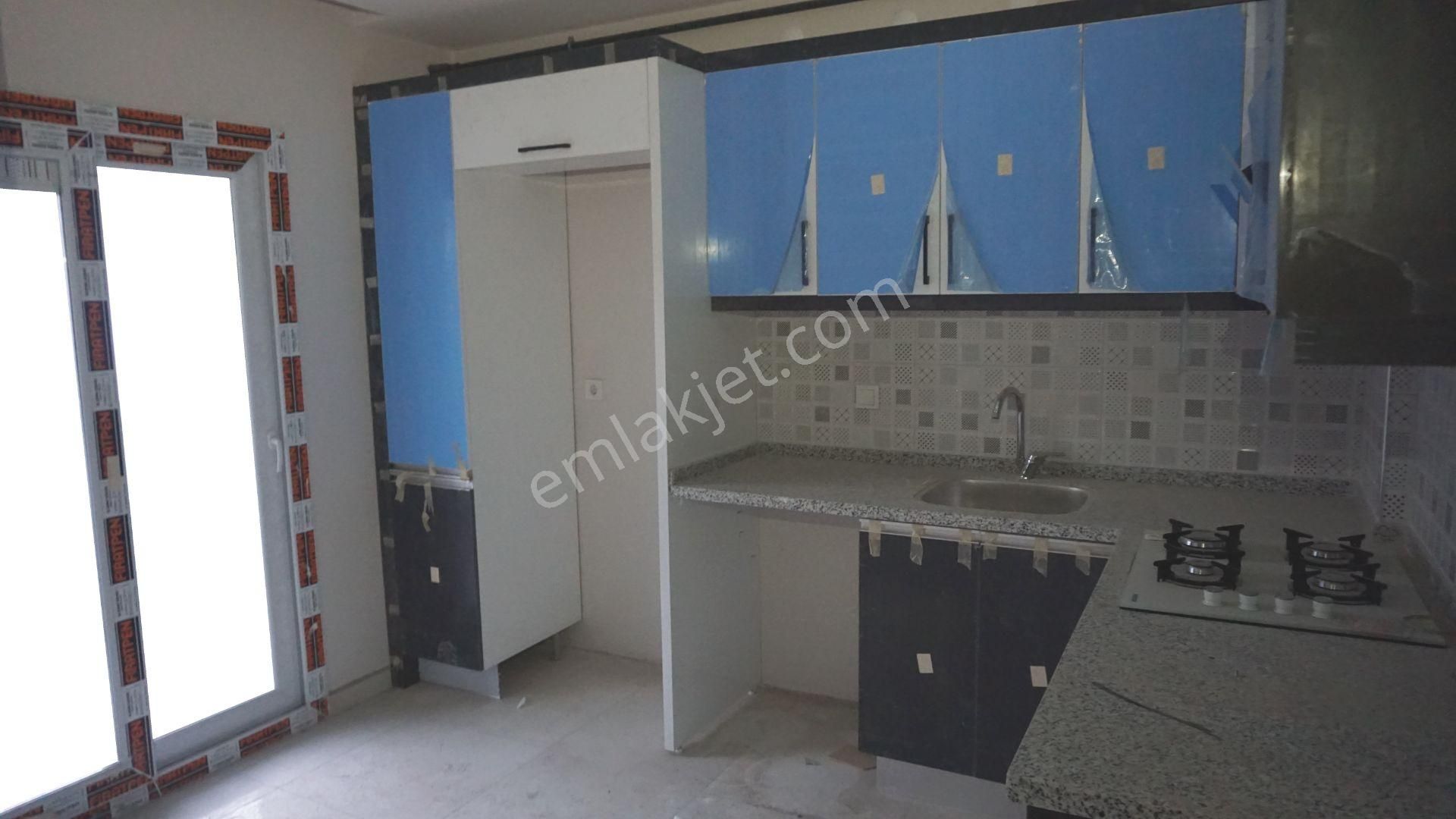 Çiğli Küçük Çiğli Kiralık Daire Küçükçiğli Kiralık Dublex4+1 Doğalgaz+çiftmutfak+3wcbanyo Serkan