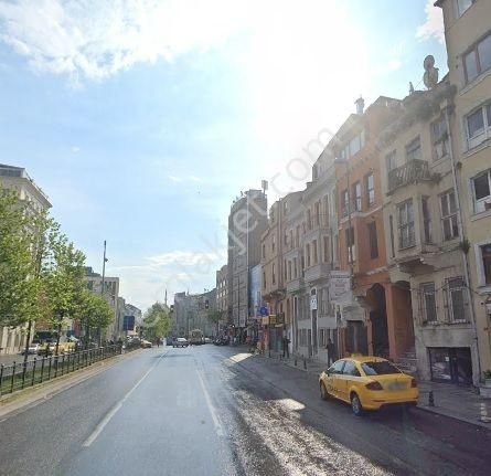 Beyoğlu Kamer Hatun Satılık Bina Beyoğlu Tarlabaşı Bulvarında Satılık 3,5 Katlı Bina Emlak Masası