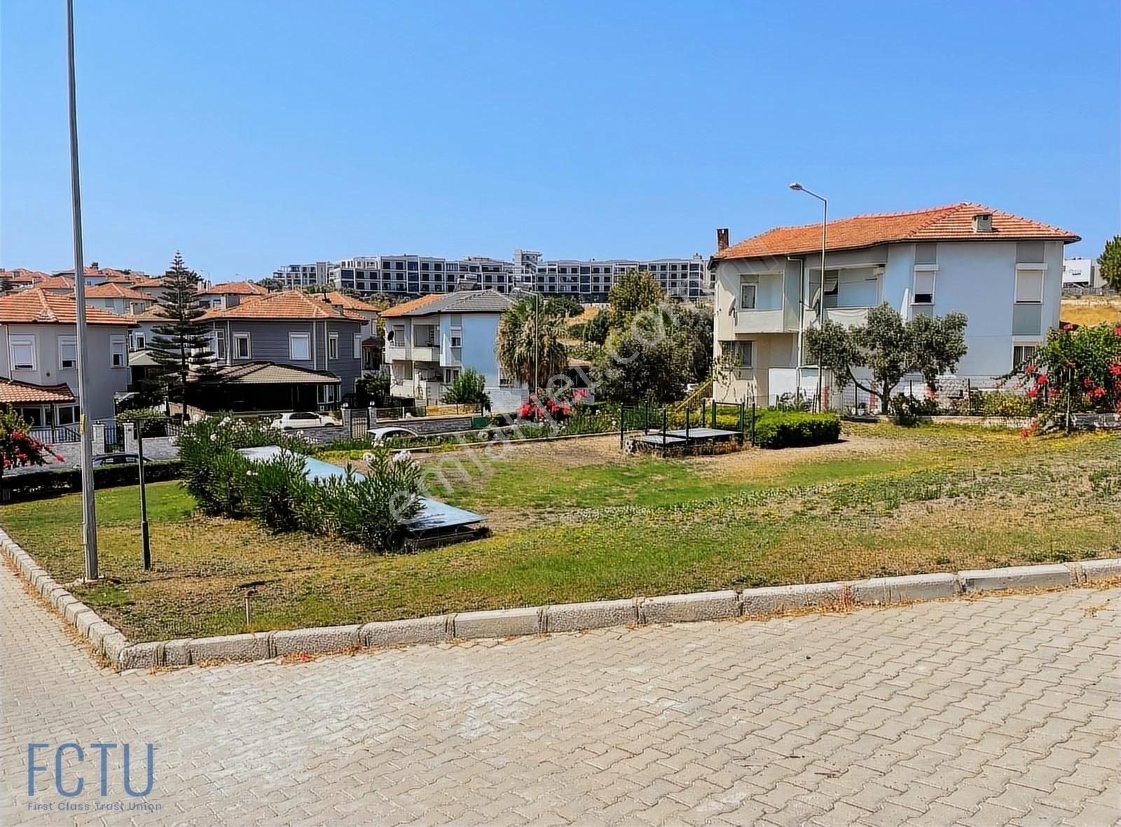 Çeşme Cumhuriyet Satılık Villa Çeşme Cumhuriyet Mah. Satılık Villa