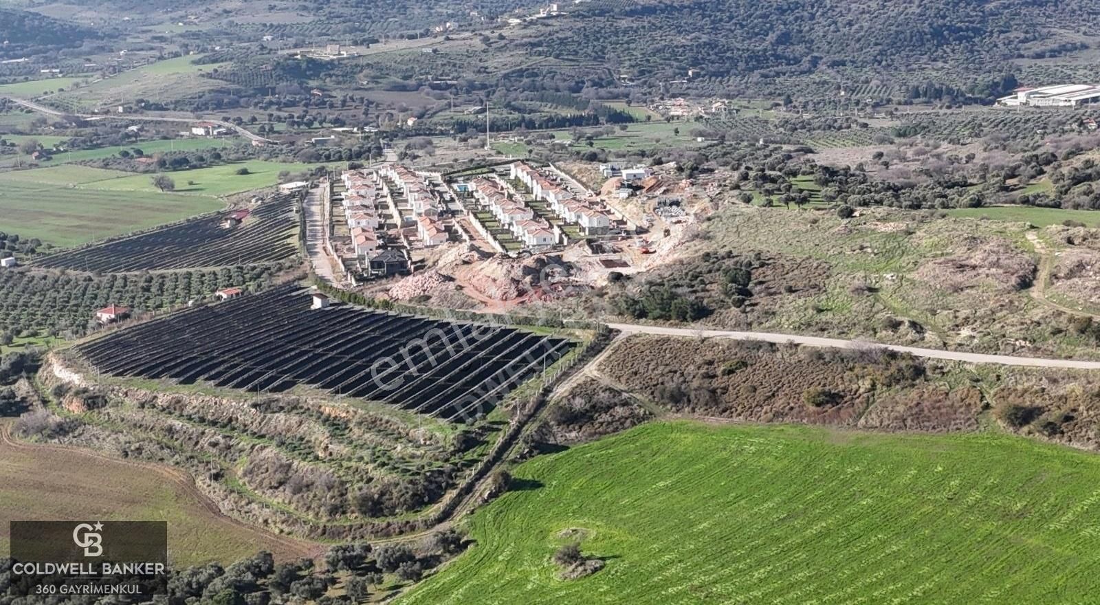 Foça Koca Mehmetler Satılık Tarla Çeçen' Den İzmir Foça Satılık Tarla İmar Sınırında Ana Yolda