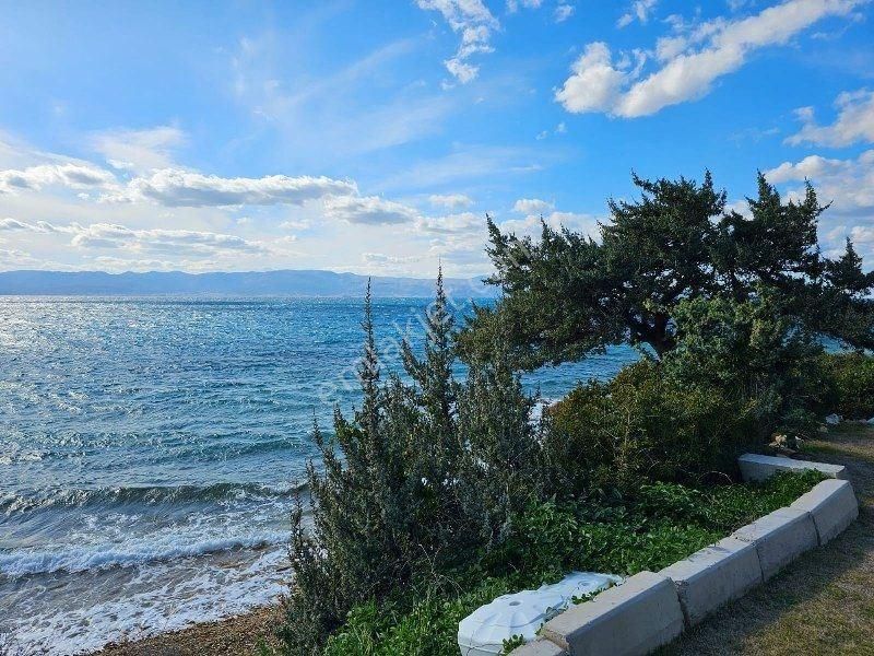 İzmir Çeşme Ayasaranda Denize Sıfır Havuzlu Sitede Satılık Rezidans Daire - Görsel 26