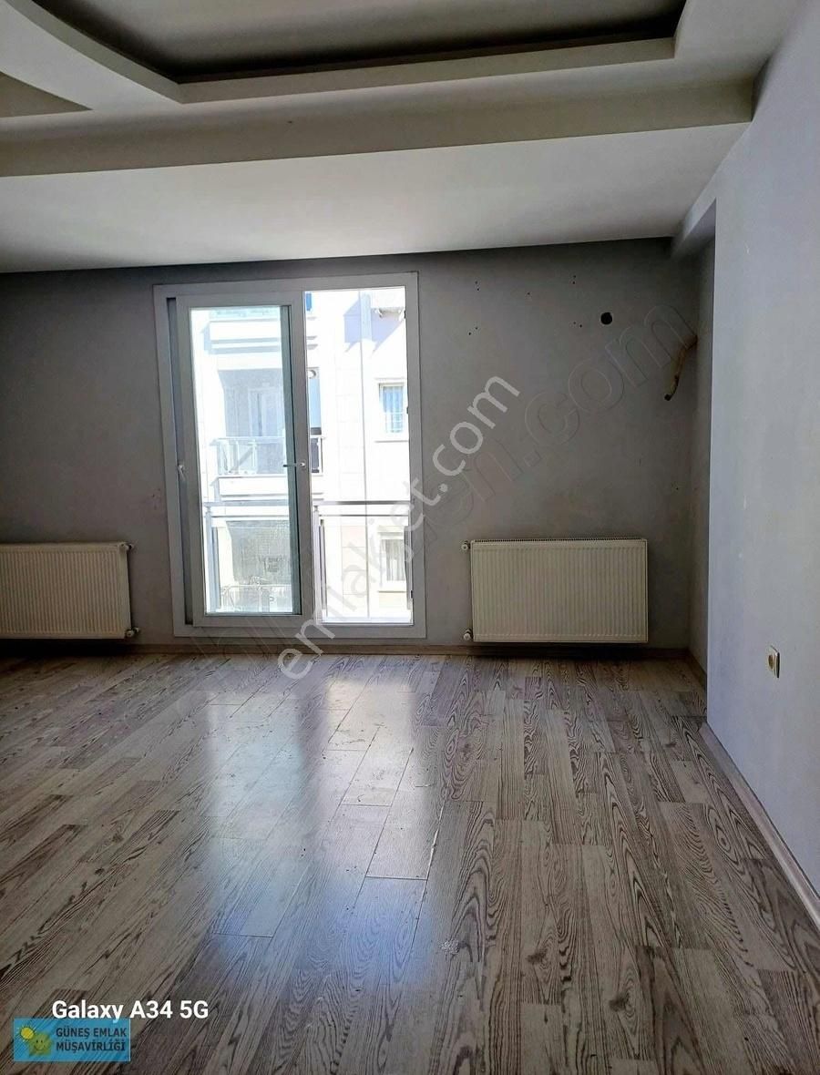 Buca Efeler Kiralık Daire Buca Şirinyer'de İçi Bakımlı Otoparklı Doğalgazlı Daire