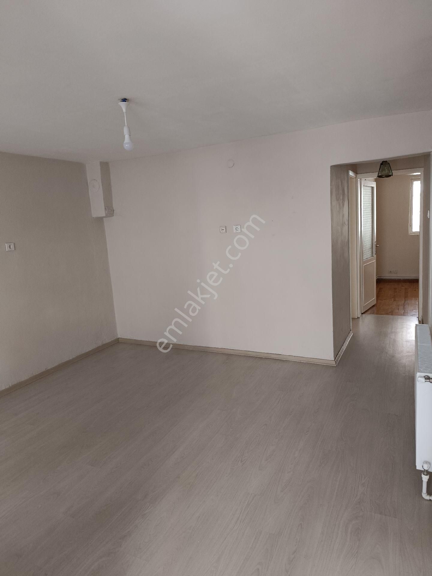 Buca Ufuk Kiralık Daire Buca Ufuk Mahallesi 2+1 Bahçeli Kiralik Daire