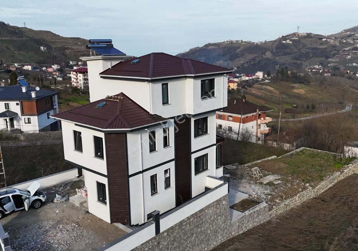 Ortahisar Yeşilova Satılık Villa Trabzon Merkez Yeşilovada Satılık Sıfır Villa