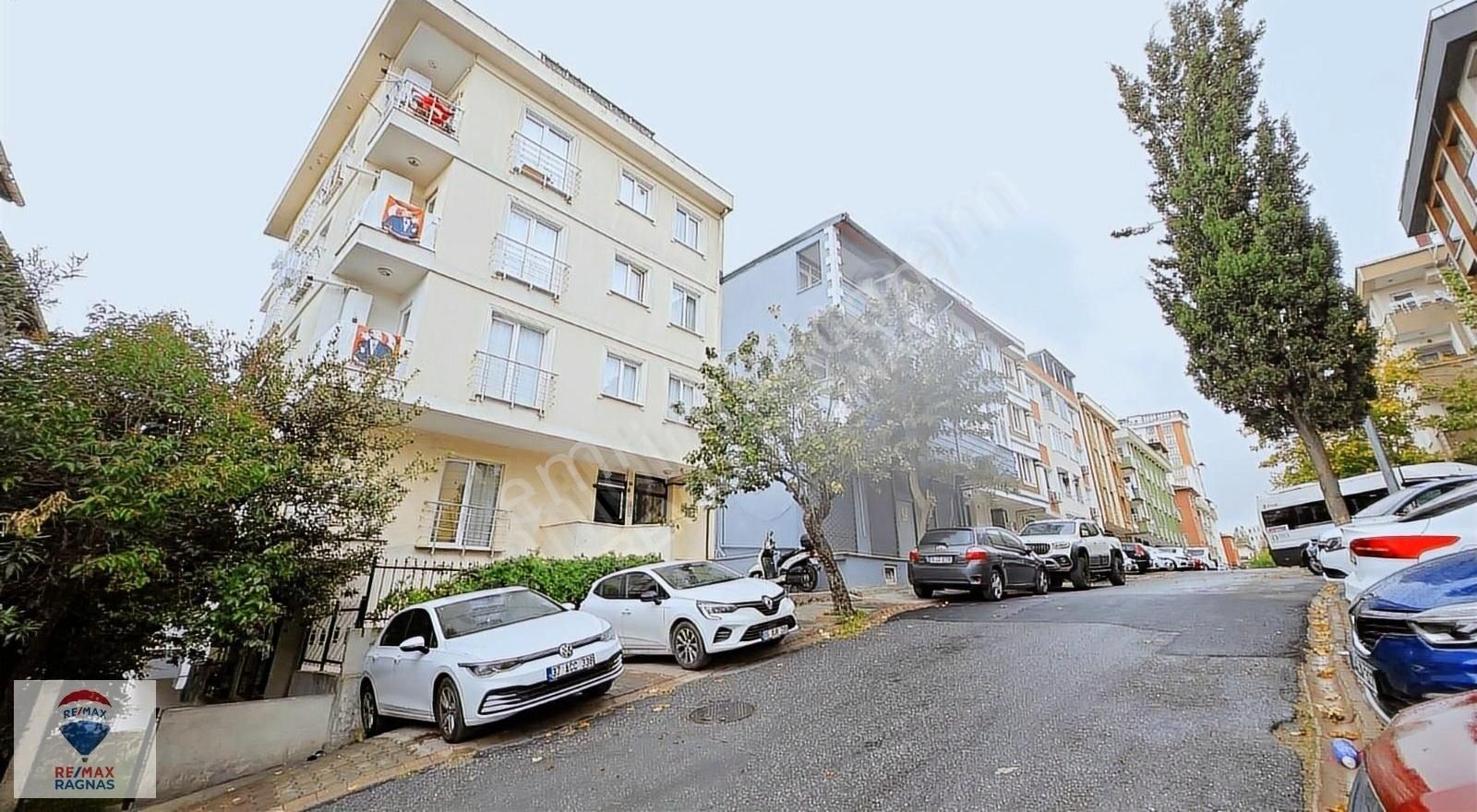 Ümraniye Esenevler Satılık Daire Ümraniye Esenevler Mahallesi 2+1 Balkonlu 70m² Daire Satılık