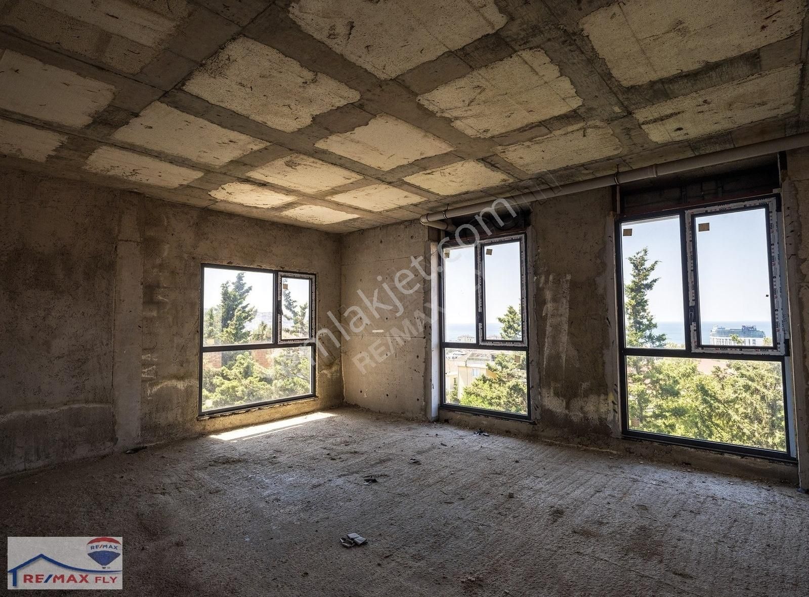 Re/max Fly'dan E-5 Üzerinde Ticari Katlı İş Merkezi Kiralık Bina - Görsel 6