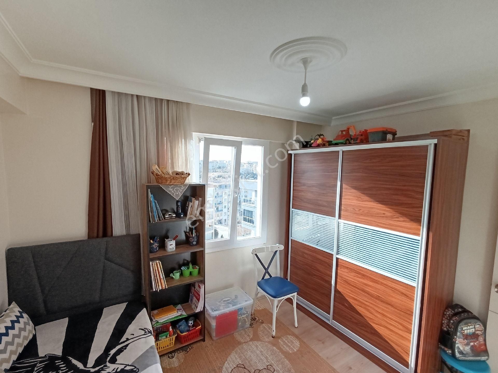 Kuşadası Ticaret Odası Arkasında Acill Satılık 3+1 Havuzlu Site İçerisinde - Görsel 15