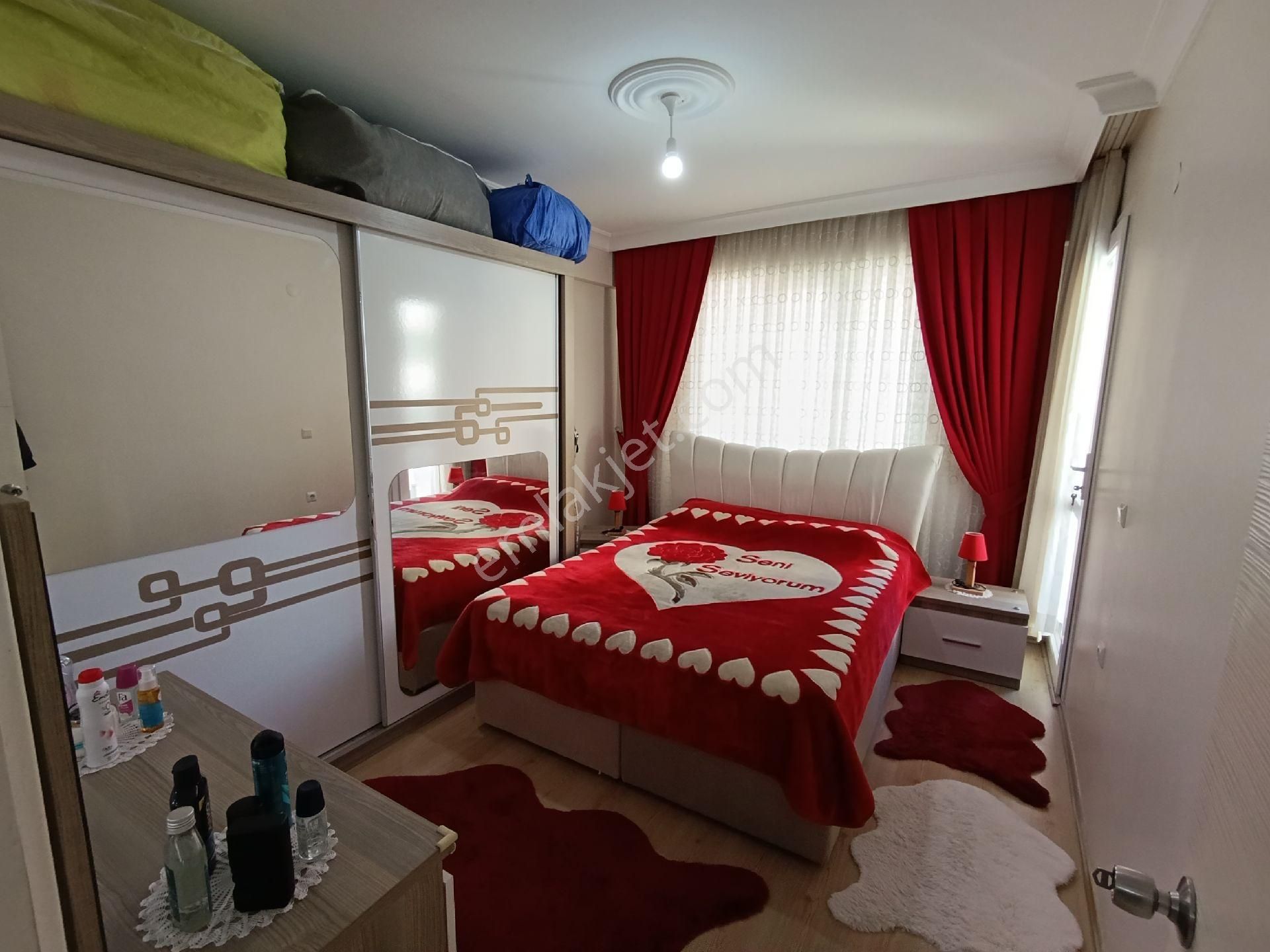 Kuşadası Ticaret Odası Arkasında Acill Satılık 3+1 Havuzlu Site İçerisinde - Görsel 5