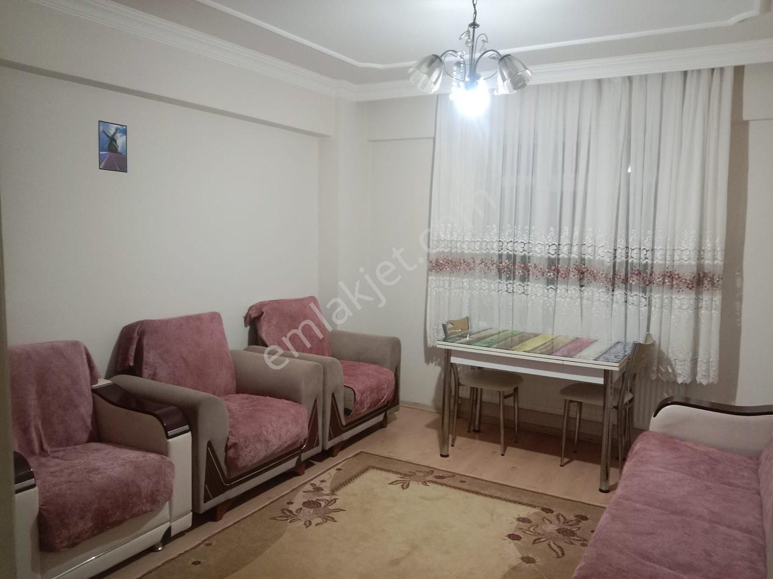 Kapaklı Cumhuriyet Kiralık Daire Eşyalı 1+1 Daire Merkezi Konum