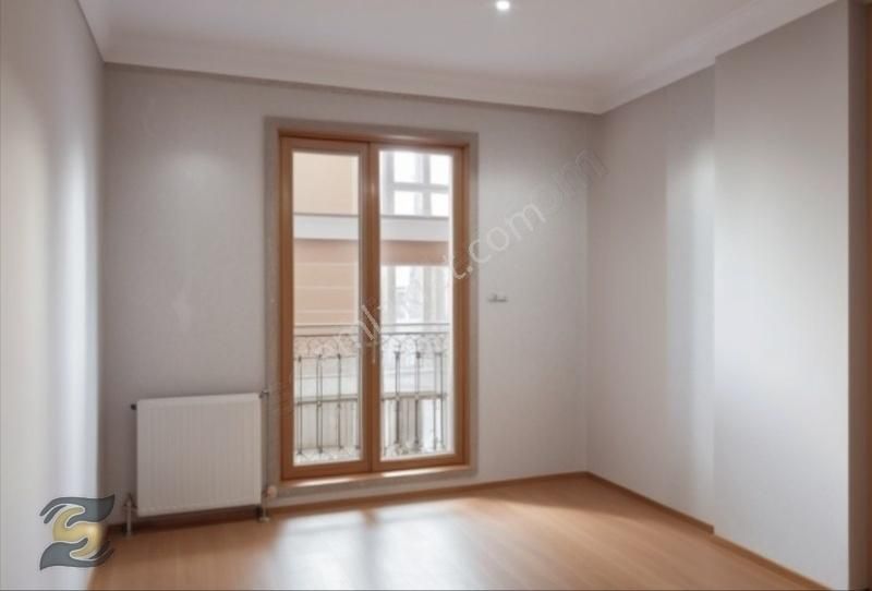 Metro Metrobüse Yakın Mükkemel Konumda 3+1 Ferah Daire ! ! ! - Görsel 3