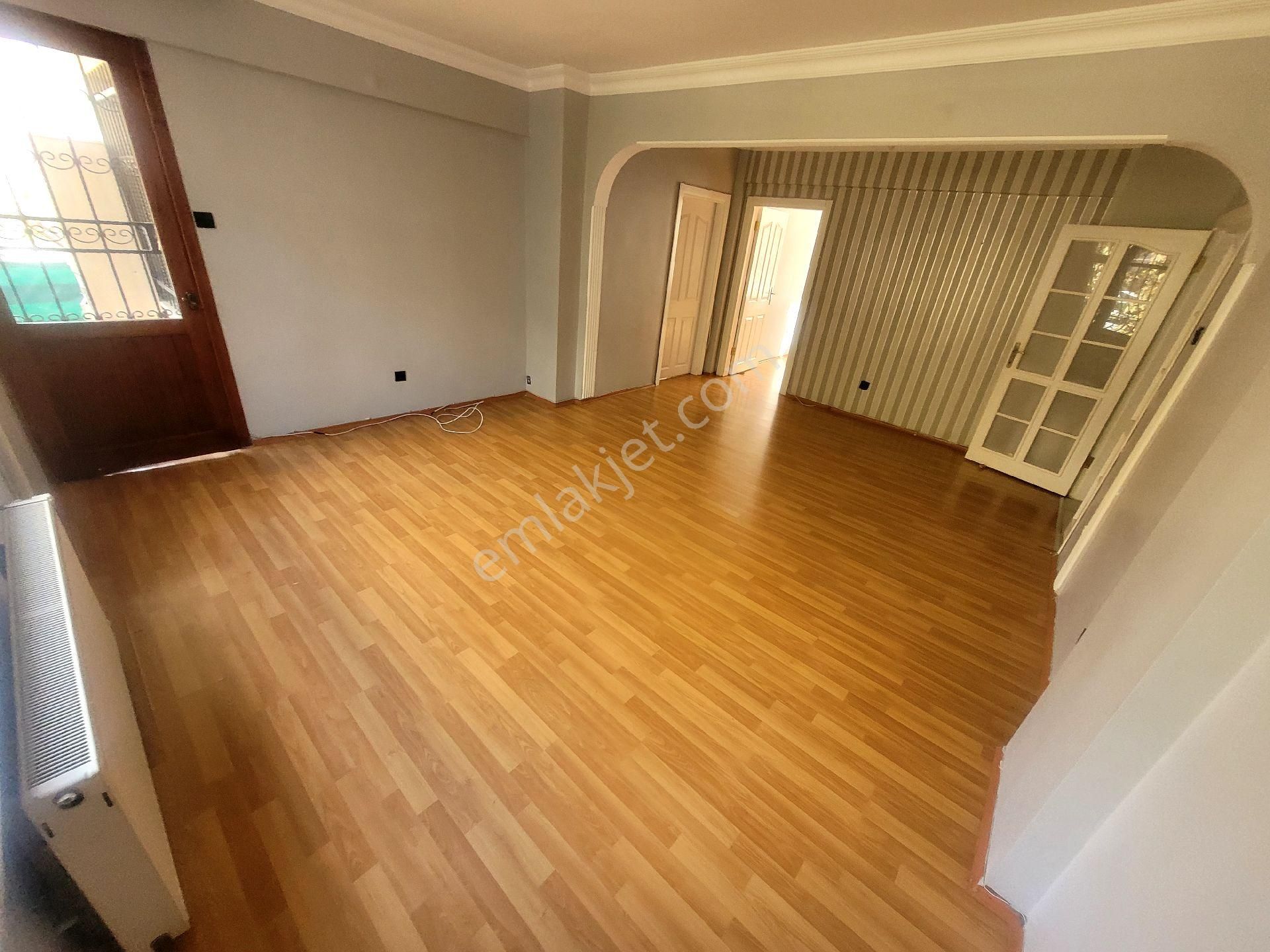 İstanbul Kartal Okula Yakın Kiralık Daire Atalar Gül Sitesinde Kiralık Daire 