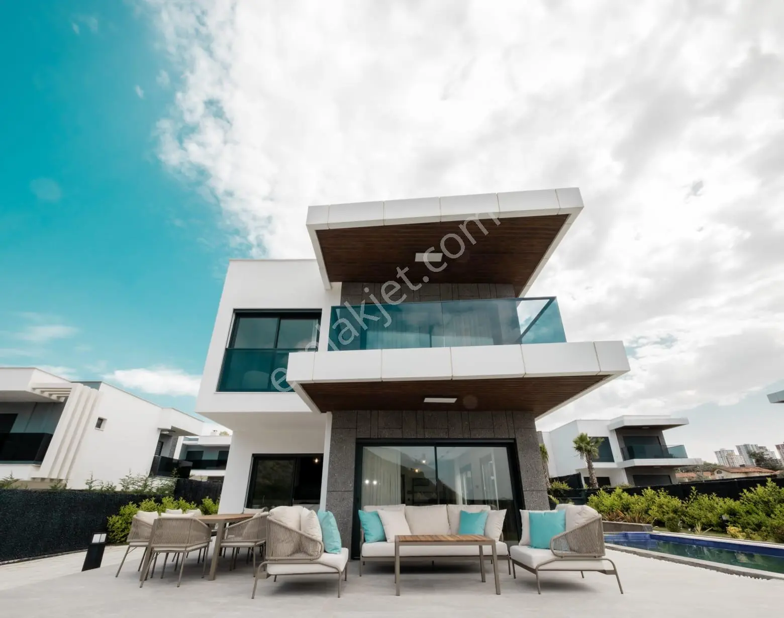 Denız Manzaralı-guvenlik-özel Havuz/otopark-500 M2 Bahçe-yerden Isıtma-ultra Lüx-tamamı Müstakil - Görsel 4