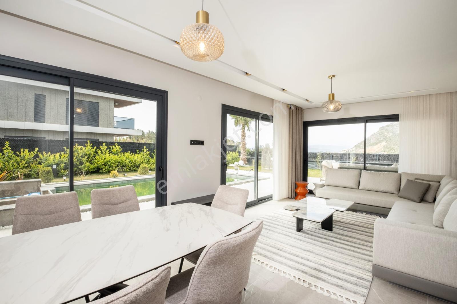 Denız Manzaralı-guvenlik-özel Havuz/otopark-500 M2 Bahçe-yerden Isıtma-ultra Lüx-tamamı Müstakil - Görsel 9