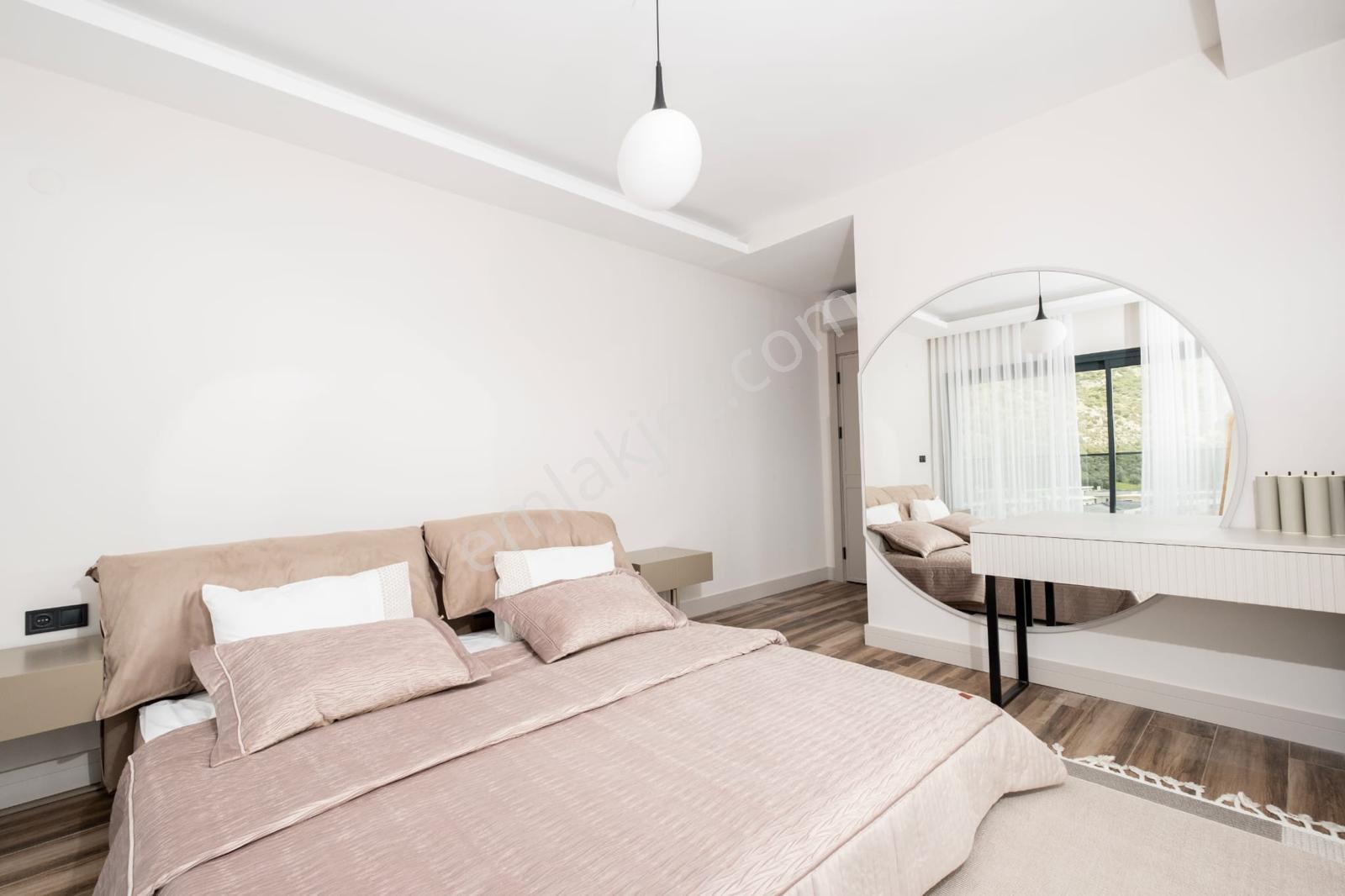 Denız Manzaralı-guvenlik-özel Havuz/otopark-500 M2 Bahçe-yerden Isıtma-ultra Lüx-tamamı Müstakil - Görsel 26