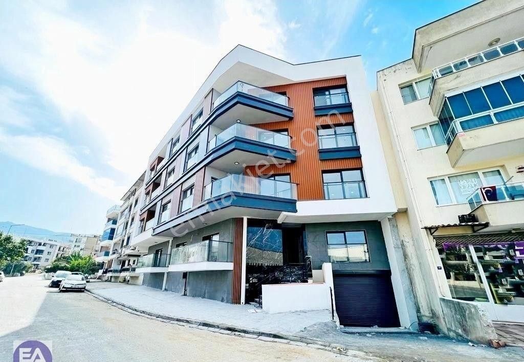 Kuşadası Davutlar Satılık Daire Kuşadası Davutlarda Kapalı Otoparklı Ön Cephe 2+1 Daire