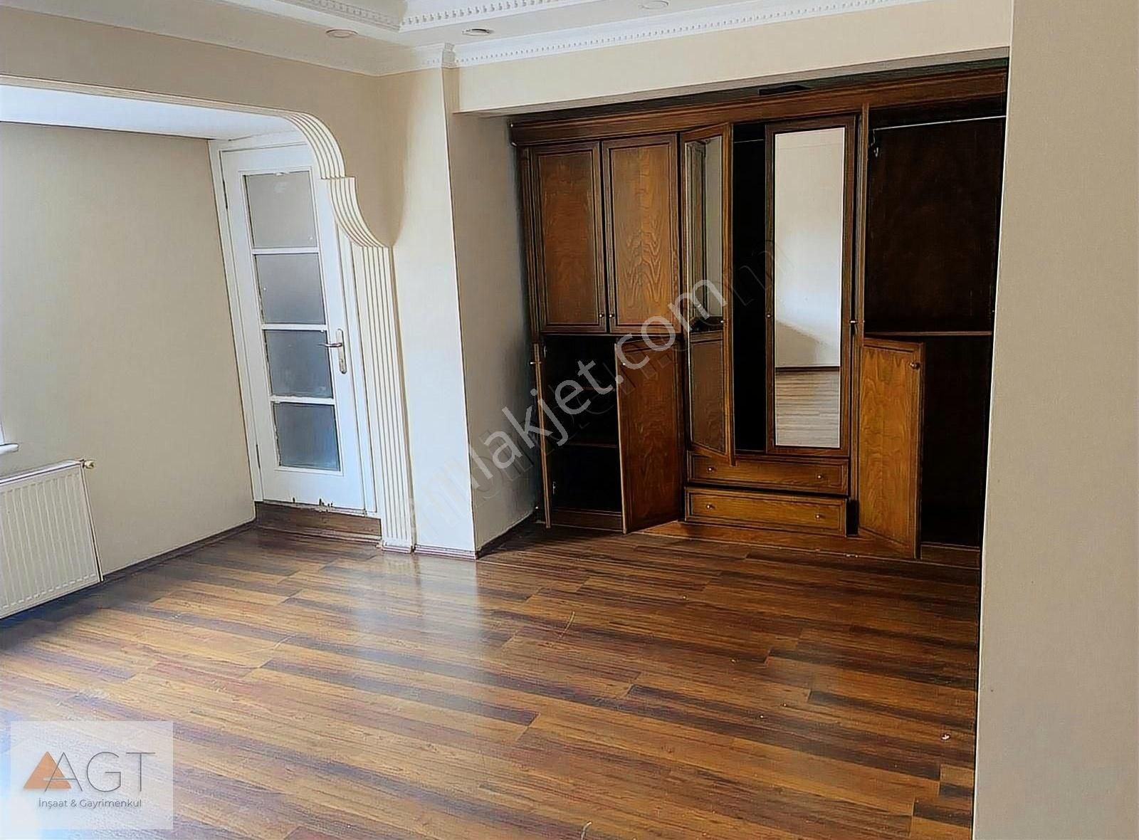 Ümraniye İnkılap Kiralık Daire Agt'den İnkılap Mah. 120m2 2.kat Mantolama Ebeveyn Banyolu Daire